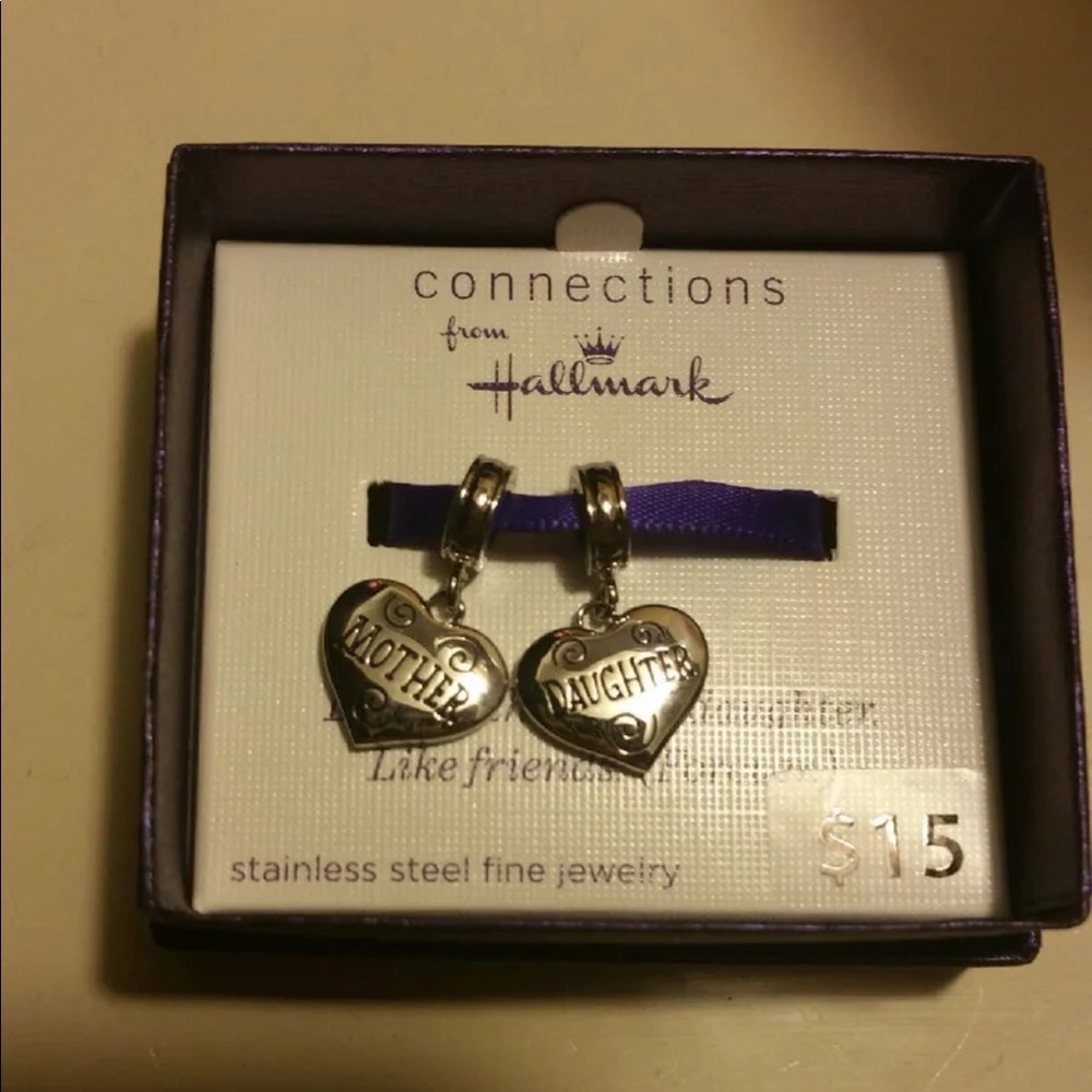 Mother/daughter charms